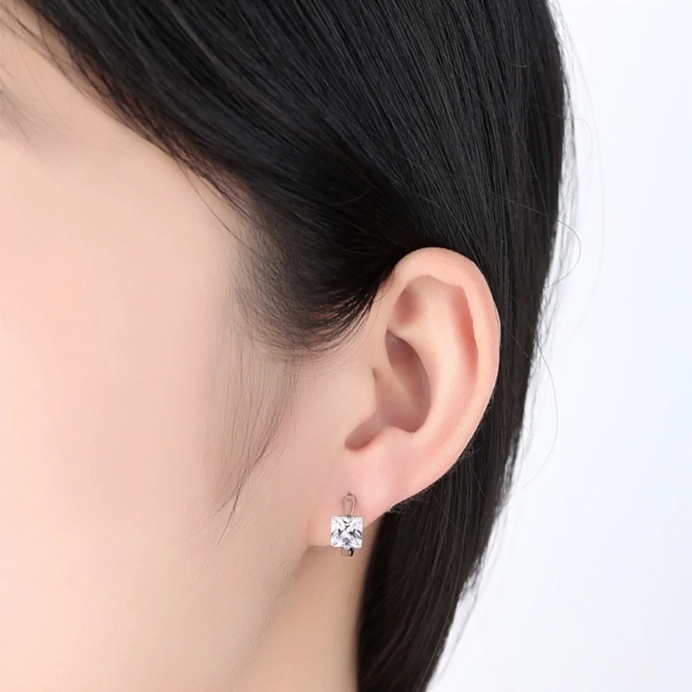 *VITTORIA* Silver x Zircon Simple Fashion Earring